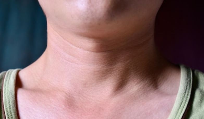 Cómo evitar las arrugas del cuello con este ingrediente casero