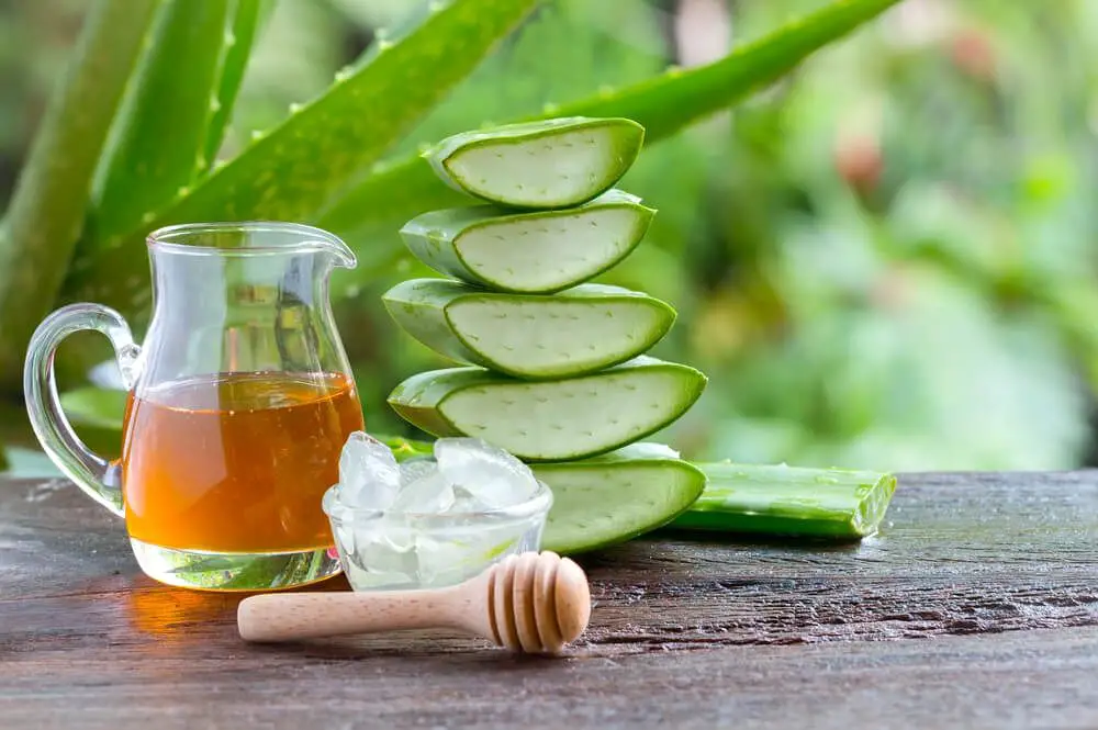 Foto con ingredientes para preparar un antiarrugas casero