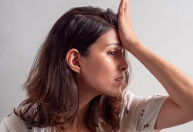 Mujer con problemas de memoria